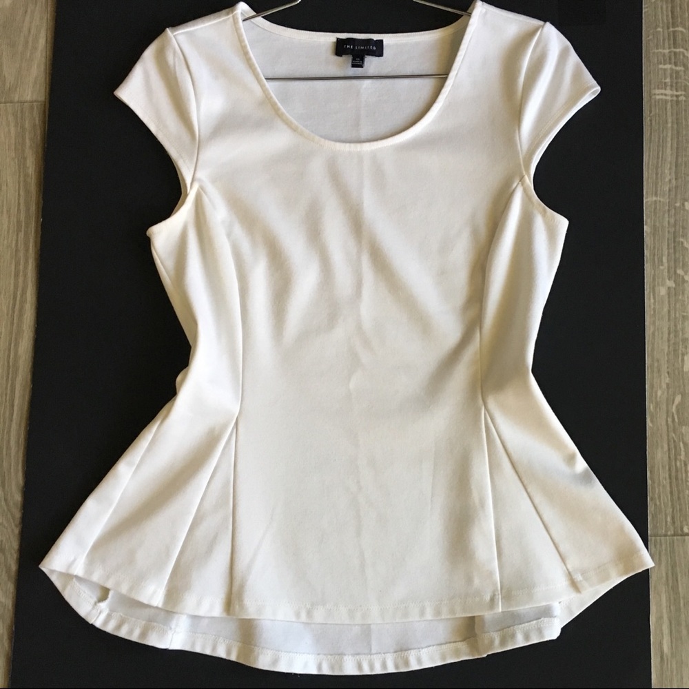 THE LIMITED White short-sleeve blouse